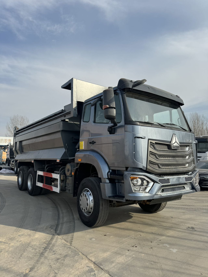 SINOTRUK HOWO - Tipper: picture 1 SINOTRUK HOWO - Tipper: picture 1