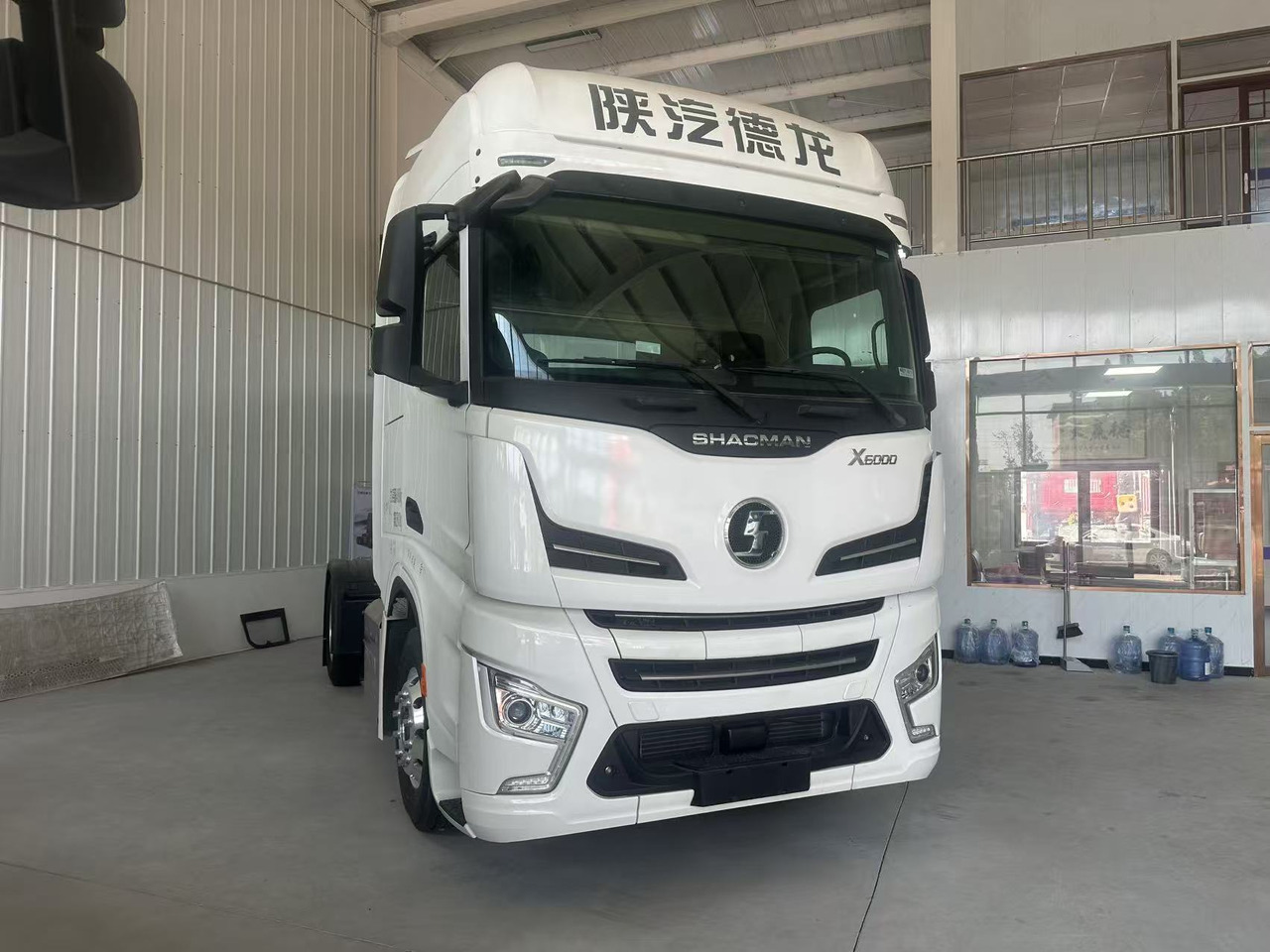 Shacman X6000 510hp Heavy Tractor Unit - Tractor unit: picture 4 Shacman X6000 510hp Heavy Tractor Unit - Tractor unit: picture 4