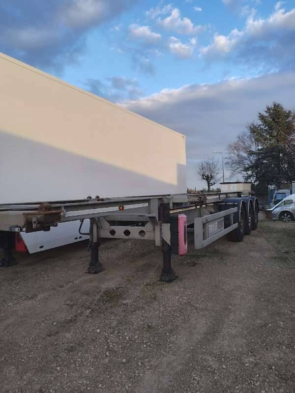 Semi-remorque 3 Essieux 38 TONNES CHARIOT COULISSANT - Container transporter/ Swap body semi-trailer: picture 1 Semi-remorque 3 Essieux 38 TONNES CHARIOT COULISSANT - Container transporter/ Swap body semi-trailer: picture 1