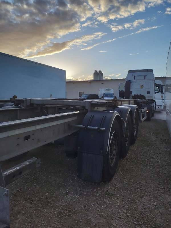 Semi-remorque 3 Essieux 38 TONNES CHARIOT COULISSANT - Container transporter/ Swap body semi-trailer: picture 3 Semi-remorque 3 Essieux 38 TONNES CHARIOT COULISSANT - Container transporter/ Swap body semi-trailer: picture 3