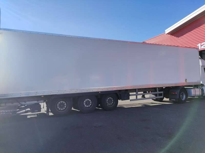 Semi-remorque 3 Essieux 38 TONNES HAYON 2 PORTES AR - Closed box semi-trailer: picture 4 Semi-remorque 3 Essieux 38 TONNES HAYON 2 PORTES AR - Closed box semi-trailer: picture 4