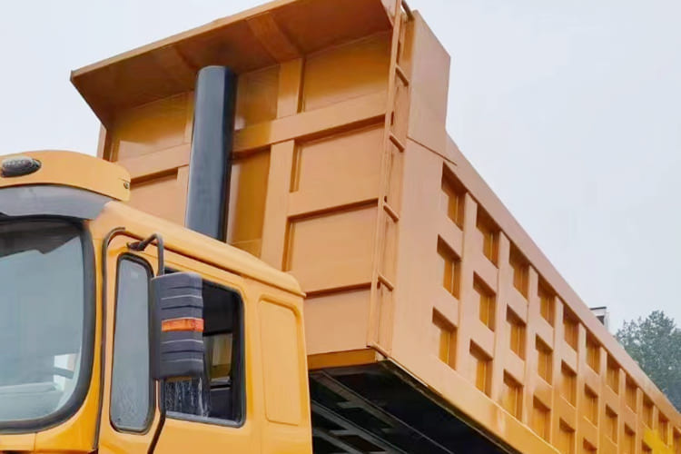 SHACMAN Shacman Truck F3000 8x4 Dump Truck for Sale in Zamibia - Tipper: picture 4 SHACMAN Shacman Truck F3000 8x4 Dump Truck for Sale in Zamibia - Tipper: picture 4