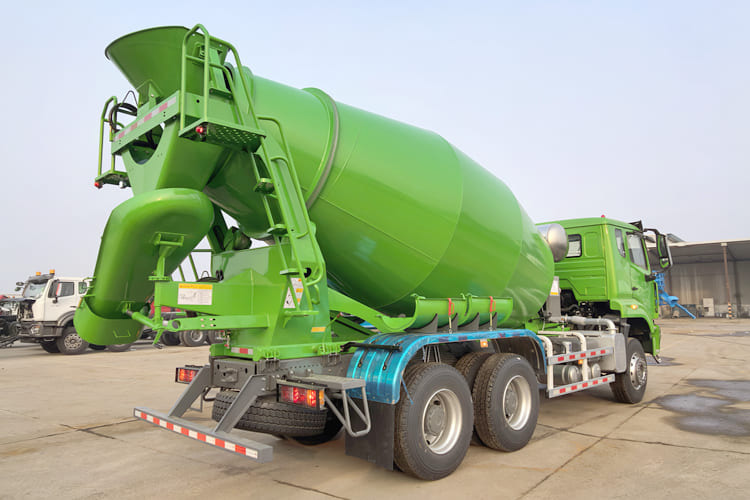 SINOTRUK HOWO NX371 Transit Mixer Concrete Mixer Truck for Sale in Peru - Concrete mixer truck: picture 3 SINOTRUK HOWO NX371 Transit Mixer Concrete Mixer Truck for Sale in Peru - Concrete mixer truck: picture 3