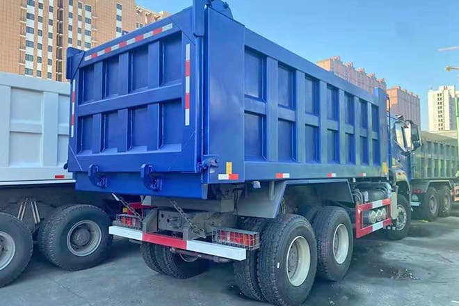 SINOTRUK Sinotruk Howo 380 New Dump Trucks for Sale in Côte d'Ivoire - Tipper: picture 4 SINOTRUK Sinotruk Howo 380 New Dump Trucks for Sale in Côte d'Ivoire - Tipper: picture 4