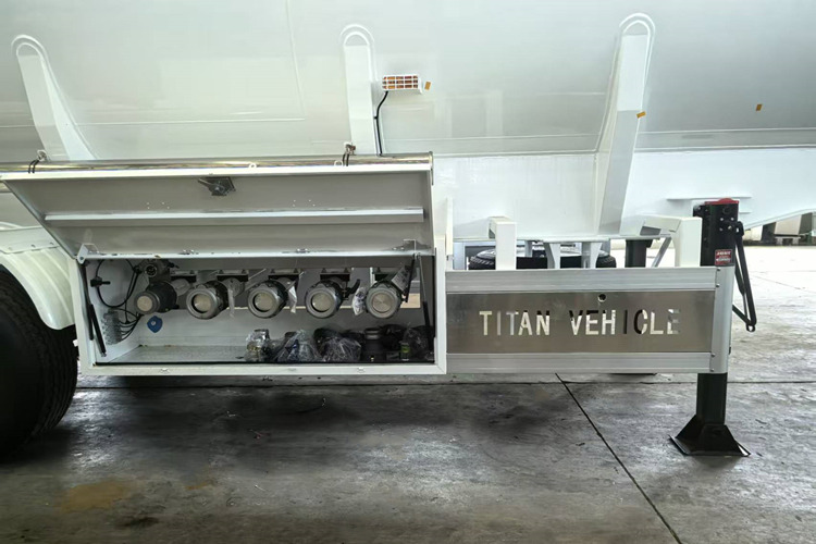 TITAN 40000 Liters Fuel Tanker Trailer for Sale in Zambia - Tank semi-trailer: picture 2 TITAN 40000 Liters Fuel Tanker Trailer for Sale in Zambia - Tank semi-trailer: picture 2