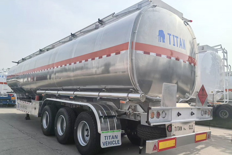 TITAN Aluminum Fuel Tanker Trailer for Sale in Saudi Arabia - Tank semi-trailer: picture 4 TITAN Aluminum Fuel Tanker Trailer for Sale in Saudi Arabia - Tank semi-trailer: picture 4