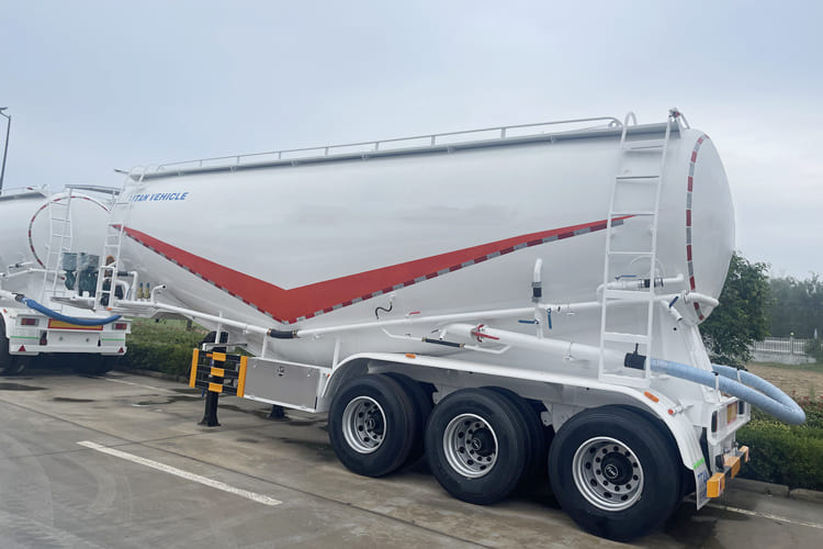 TITAN Cement Bulker Truck for Sale in Zambia - Silo semi-trailer: picture 2 TITAN Cement Bulker Truck for Sale in Zambia - Silo semi-trailer: picture 2