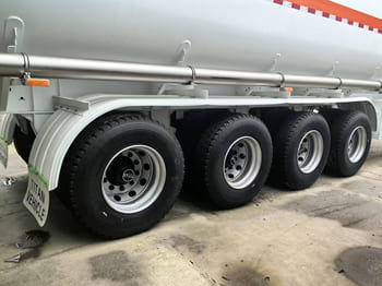 TITAN Diesel Tanker Trailer for Sale in Sierra Leone - Tank semi-trailer: picture 4 TITAN Diesel Tanker Trailer for Sale in Sierra Leone - Tank semi-trailer: picture 4