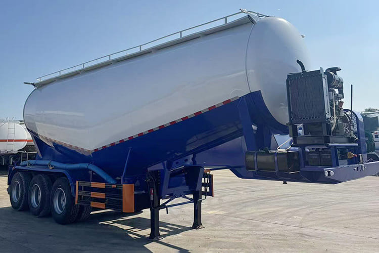 TITAN Dry Bulk Trailer for Sale in Ghana - Silo semi-trailer: picture 2 TITAN Dry Bulk Trailer for Sale in Ghana - Silo semi-trailer: picture 2