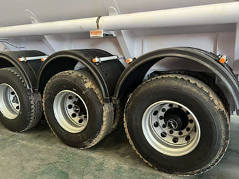 TITAN Semi Oil Tanker Trailer for Sale in Kazakhstan - Tank semi-trailer: picture 3 TITAN Semi Oil Tanker Trailer for Sale in Kazakhstan - Tank semi-trailer: picture 3