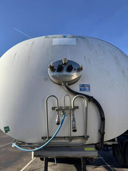 Eta - Tank semi-trailer: picture 4 Eta - Tank semi-trailer: picture 4