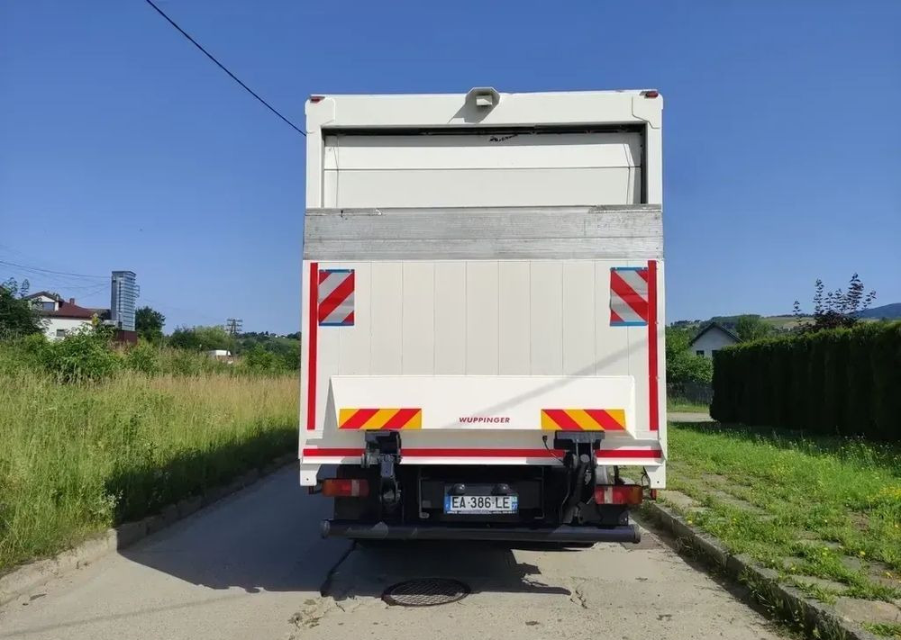 MAN TGM 18.290 kontener , winda - Box truck: picture 3 MAN TGM 18.290 kontener , winda - Box truck: picture 3