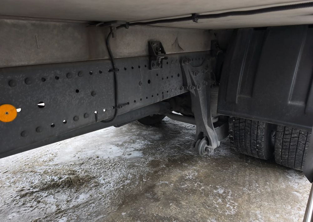 Mercedes-Benz AXOR 1829 rama do zabudowy blokada mostu - Cab chassis truck: picture 5 Mercedes-Benz AXOR 1829 rama do zabudowy blokada mostu - Cab chassis truck: picture 5