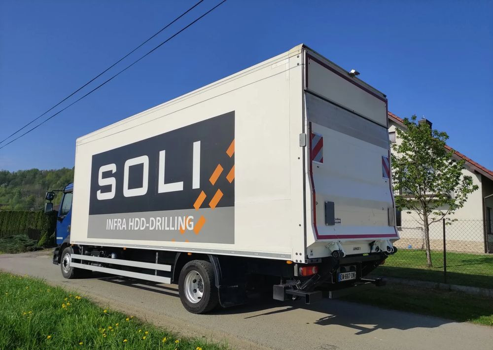 Volvo FL 12.240 klima blokada kontener 18 pal kurierka - Box truck: picture 5 Volvo FL 12.240 klima blokada kontener 18 pal kurierka - Box truck: picture 5