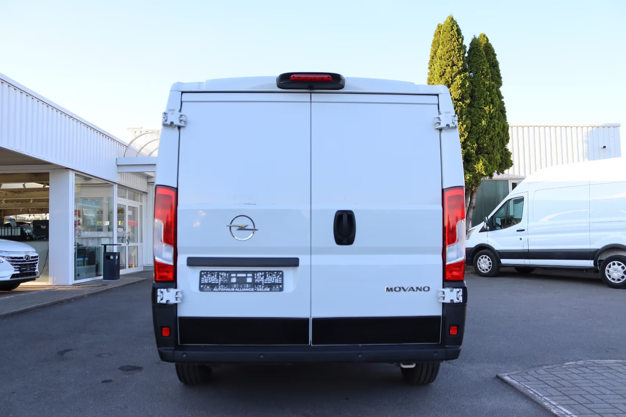 Small van Opel Movano: picture 8