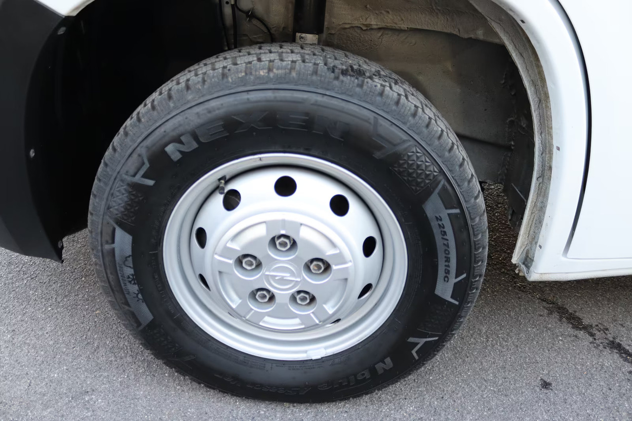 Small van Opel Movano: picture 12