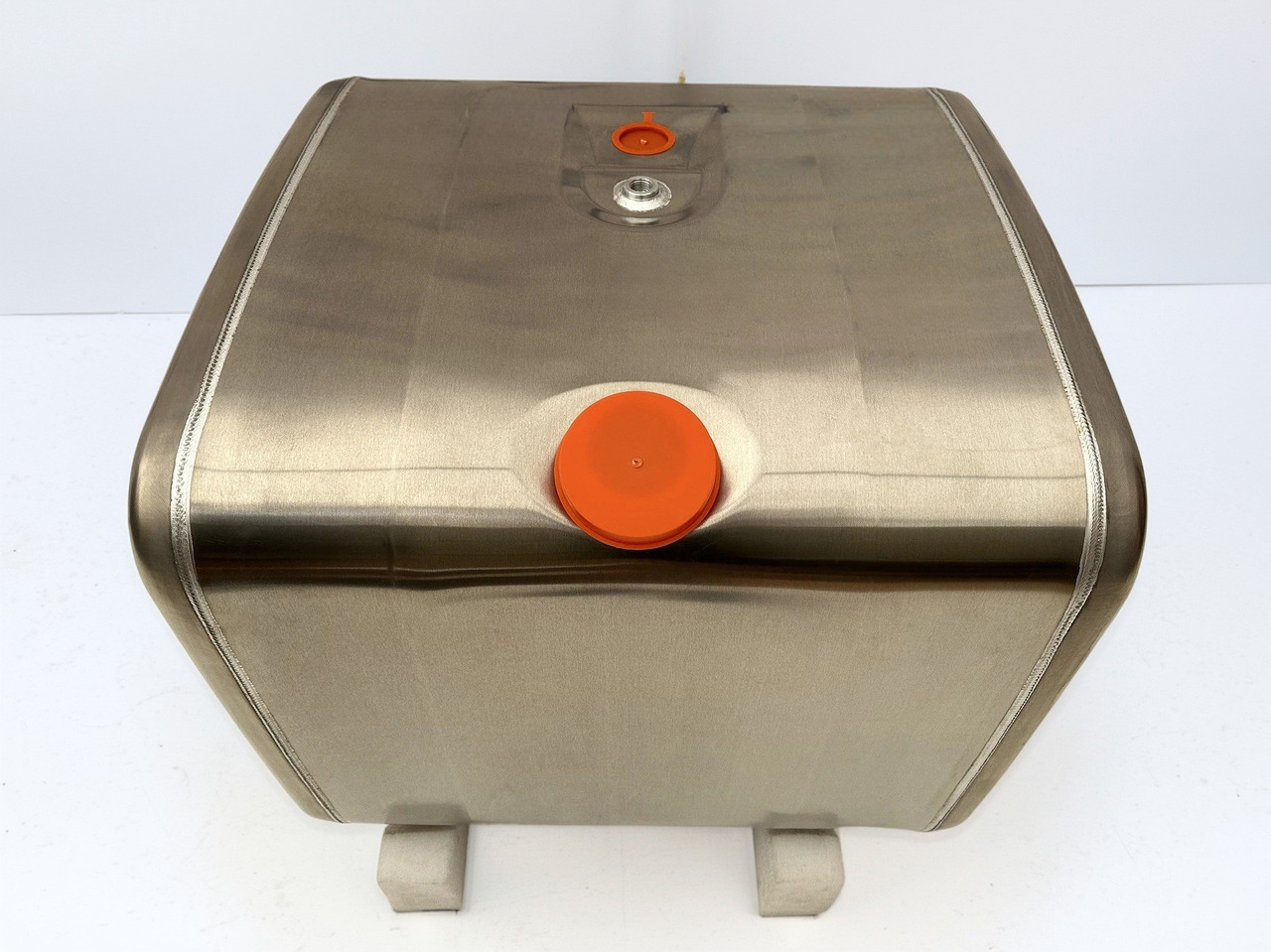 SCANIA - Fuel tank: picture 1 SCANIA - Fuel tank: picture 1