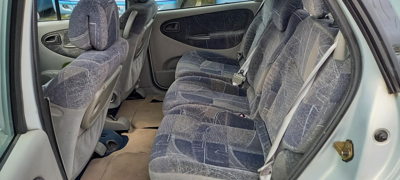 MEGANE ESSENCE (241) - Car: picture 5 MEGANE ESSENCE (241) - Car: picture 5