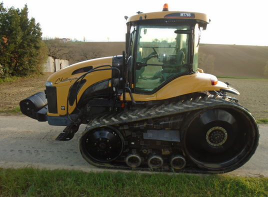 Challenger MT765B - Tracked tractor: picture 1 Challenger MT765B - Tracked tractor: picture 1