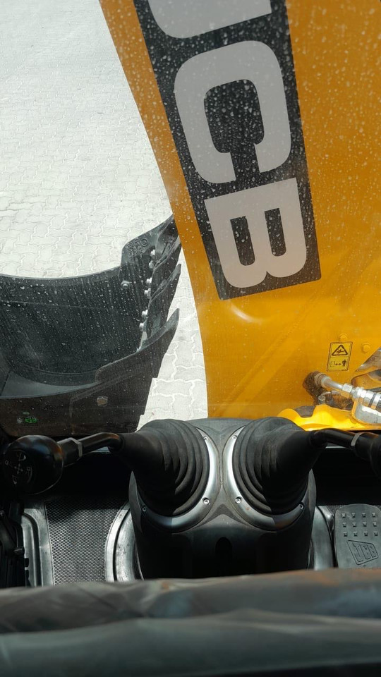 New Backhoe loader JCB 3DX: picture 9