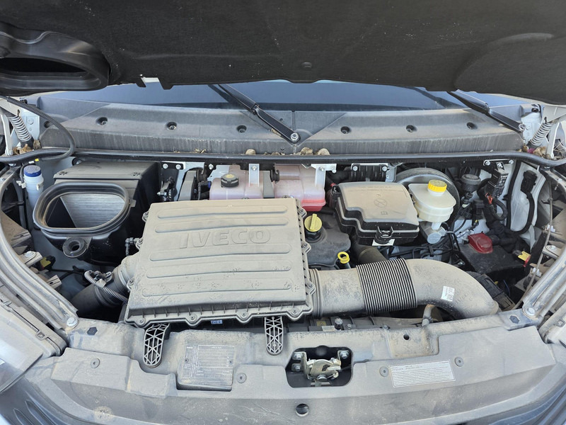 Iveco Daily 35S14 - Cab chassis truck: picture 5 Iveco Daily 35S14 - Cab chassis truck: picture 5