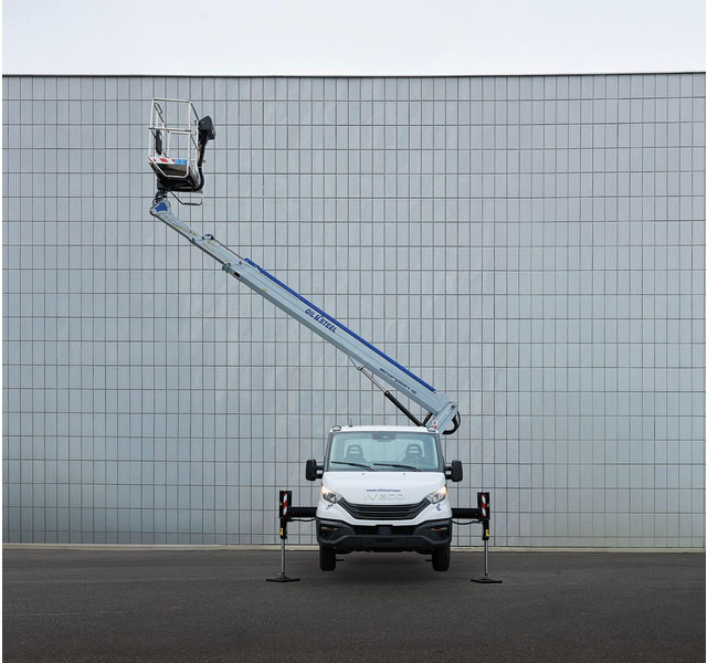 Oil & Steel Scorpion 18 Sobre IVECO DAILY 35S14 entre ejes 3750 mm - Truck mounted aerial platform: picture 3 Oil & Steel Scorpion 18 Sobre IVECO DAILY 35S14 entre ejes 3750 mm - Truck mounted aerial platform: picture 3