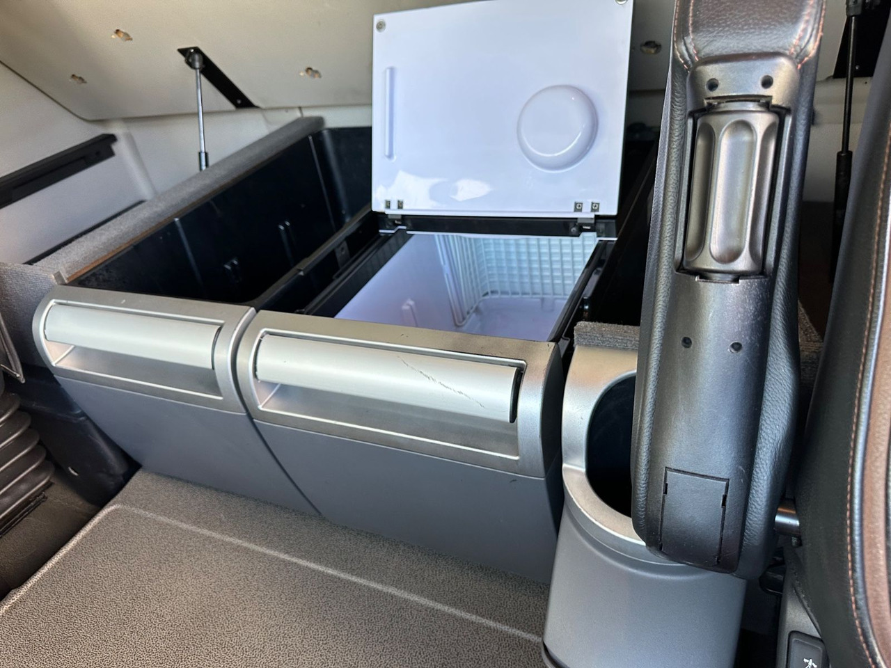 Tractor unit DAF XF 530 SSC Standklima Leder ALU Vollluft: picture 9 Tractor unit DAF XF 530 SSC Standklima Leder ALU Vollluft: picture 9