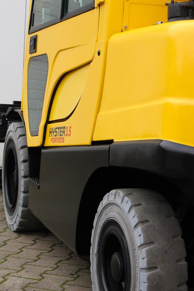 Leasing of HYSTER H3.5FT Gas Drehgerät Triplex UVV HYSTER H3.5FT Gas Drehgerät Triplex UVV: picture 17