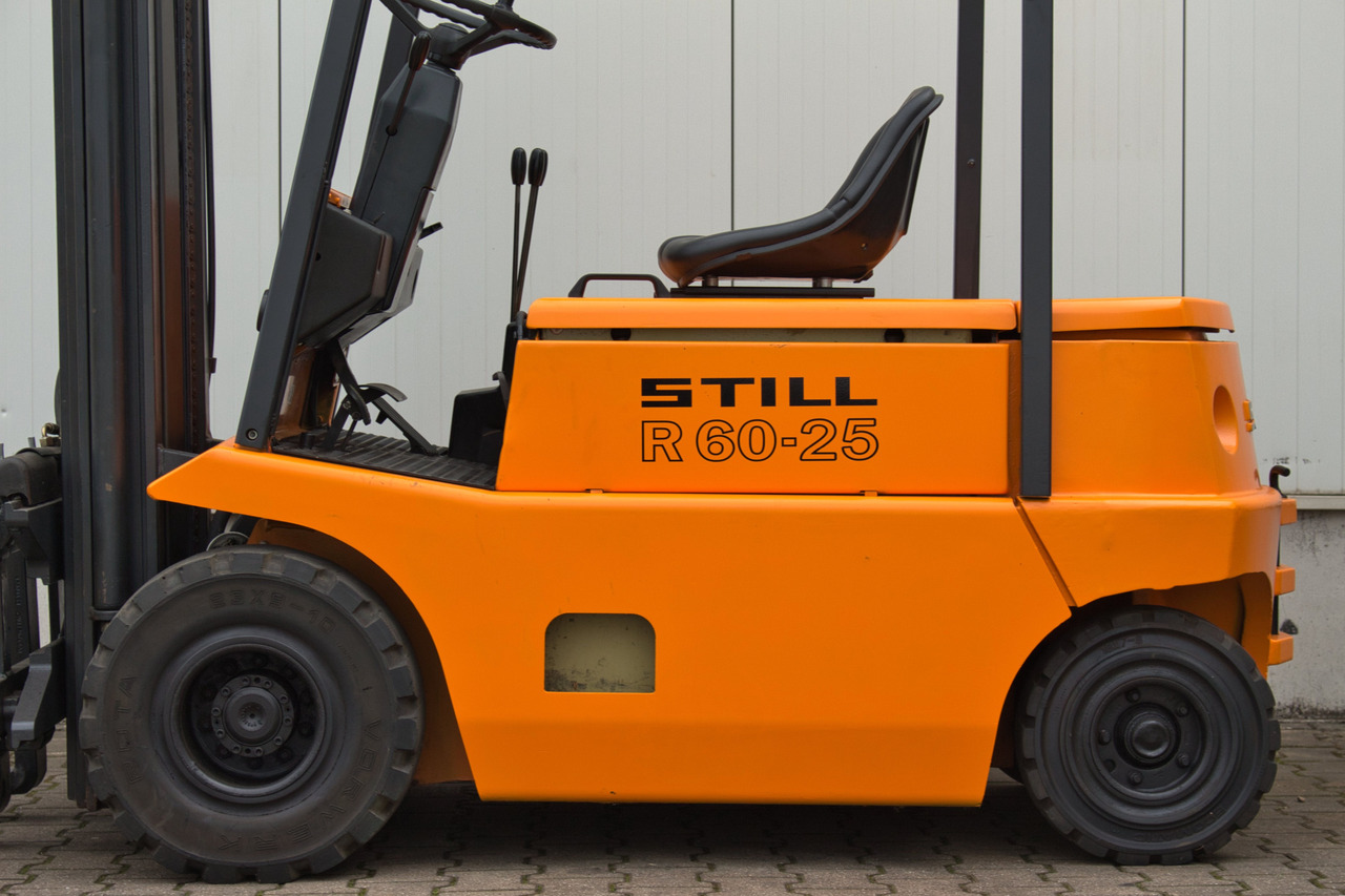 STILL R60-25 - Triplex 6,2m - 2500kg - Electric forklift: picture 4 STILL R60-25 - Triplex 6,2m - 2500kg - Electric forklift: picture 4