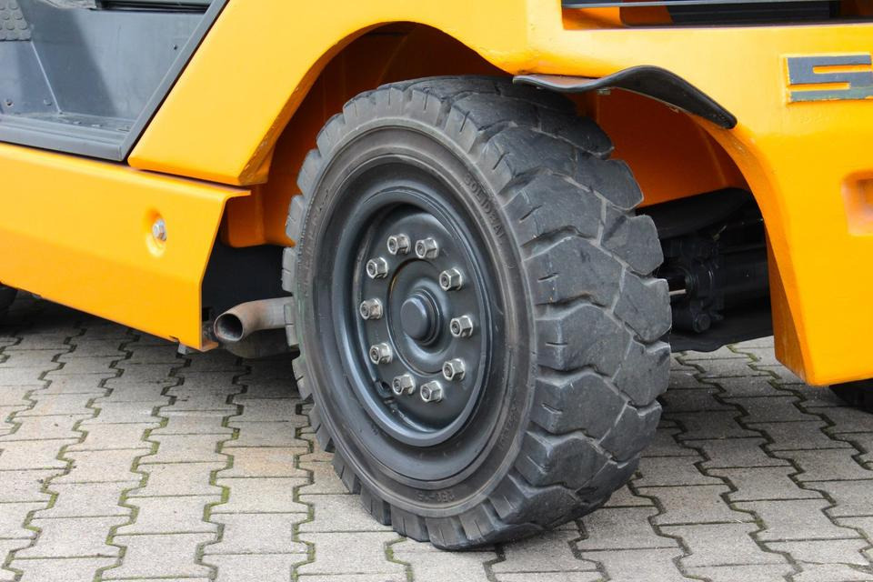 Leasing of STILL R70-40T Gas  Triplex 4t Klammergabel STILL R70-40T Gas  Triplex 4t Klammergabel: picture 15