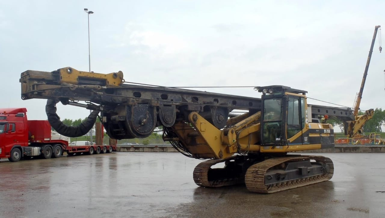 Bauer BG 18H - Drilling rig: picture 1 Bauer BG 18H - Drilling rig: picture 1