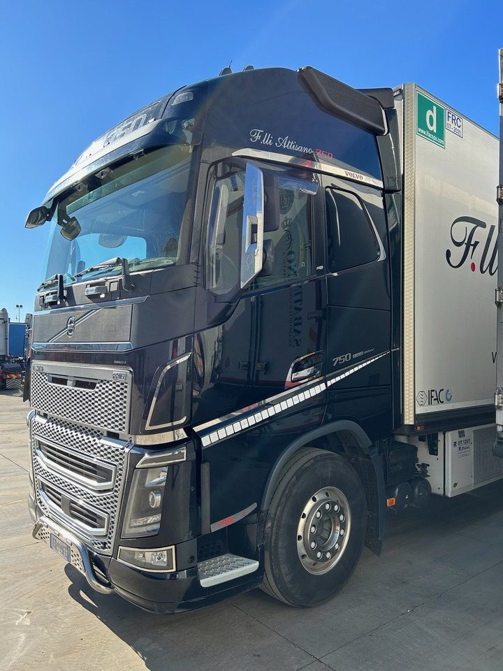 Refrigerator truck VOLVO FH 750: picture 6