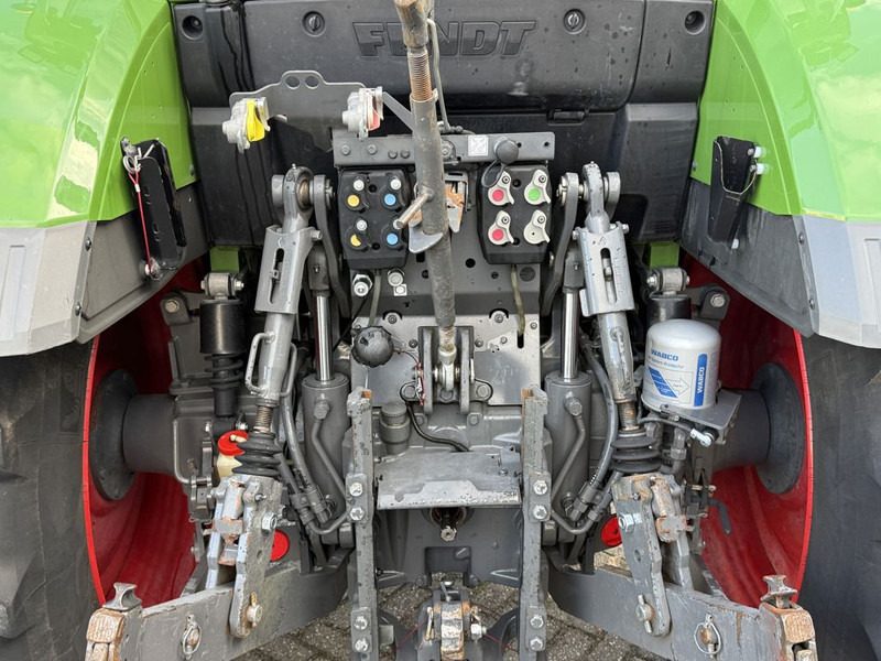 Farm tractor Fendt 313 Vario FendtOne + Fendt Cargo 4x75: picture 11