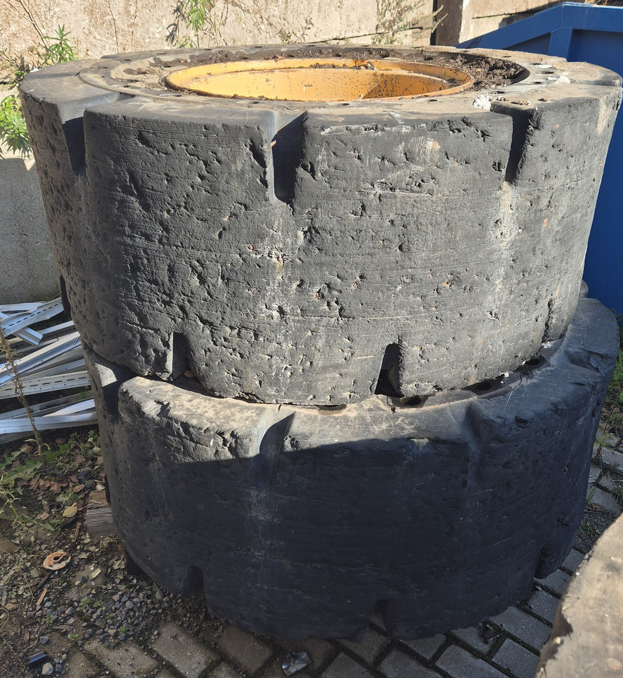 JCB 426, 435, 436 - Wheel and tire package for Wheel loader: picture 5 JCB 426, 435, 436 - Wheel and tire package for Wheel loader: picture 5