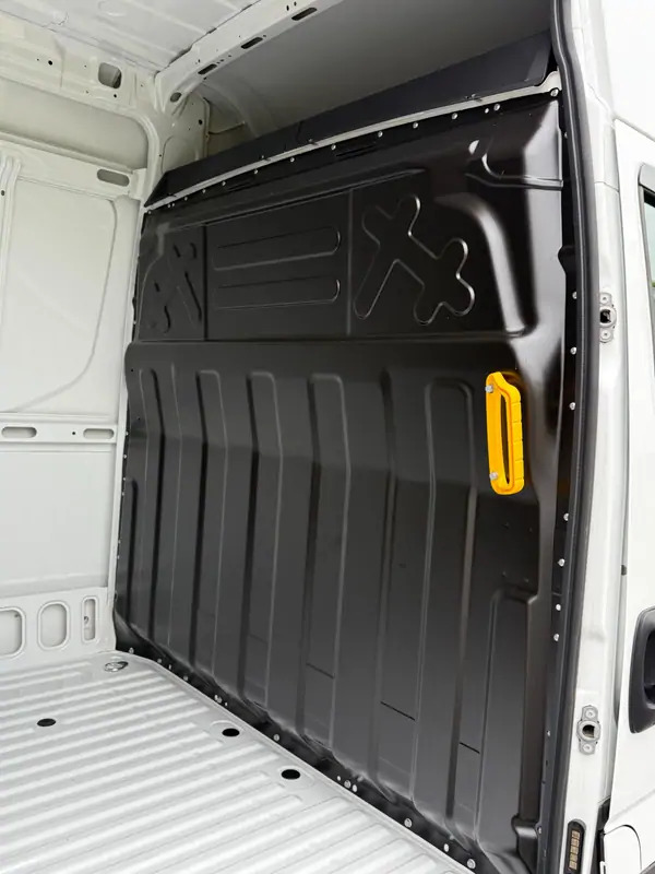 New Panel van Iveco Daily 35-140 *L3H2*DISPO DE STOCK*Airco*Cruise control: picture 12 New Panel van Iveco Daily 35-140 *L3H2*DISPO DE STOCK*Airco*Cruise control: picture 12