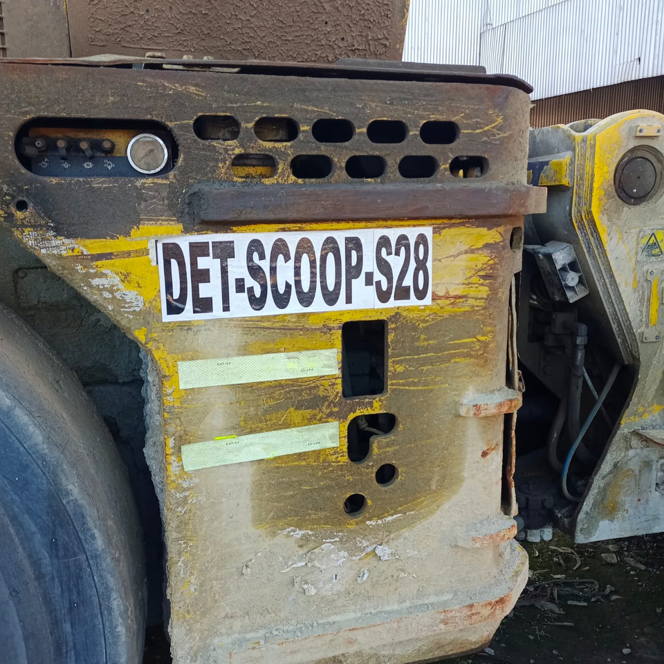 Mining machinery EPIROC ST1030: picture 37