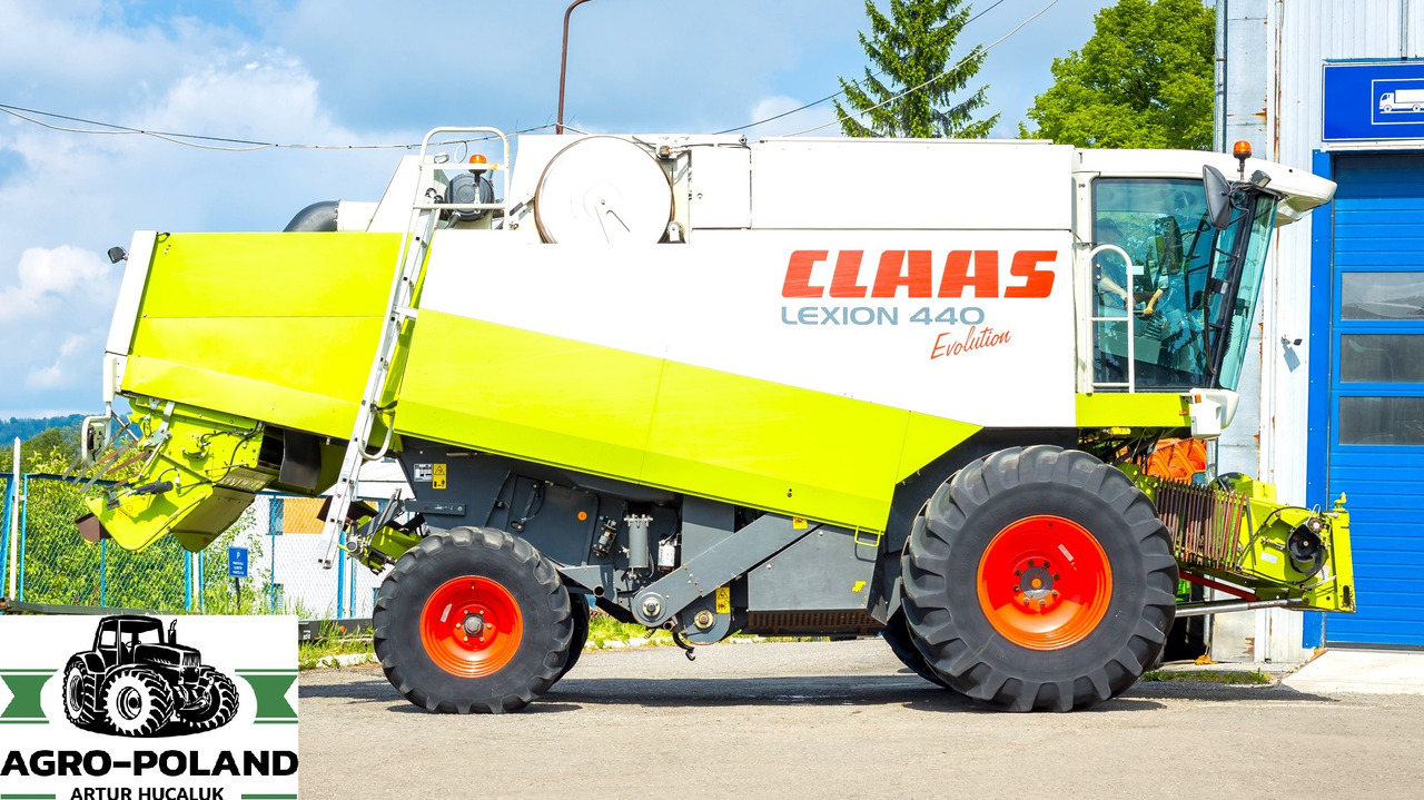 CLAAS LEXION 440 EVOLUTION - 2003 ROK + CLAAS VARIO 600 - 2014 ROK - Combine harvester: picture 3 CLAAS LEXION 440 EVOLUTION - 2003 ROK + CLAAS VARIO 600 - 2014 ROK - Combine harvester: picture 3