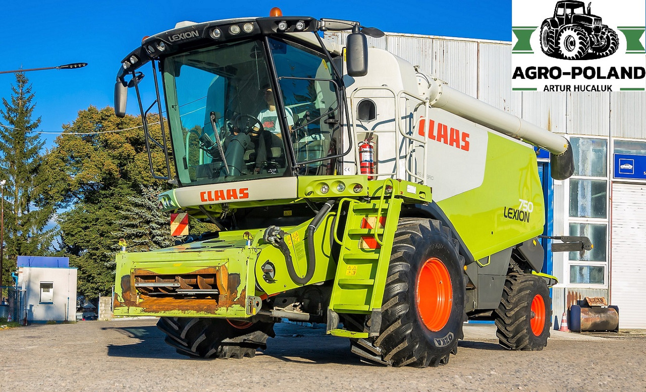 CLAAS LEXION 750 - 2012 ROK - 1650 h - 7.5 M - Combine harvester: picture 2 CLAAS LEXION 750 - 2012 ROK - 1650 h - 7.5 M - Combine harvester: picture 2