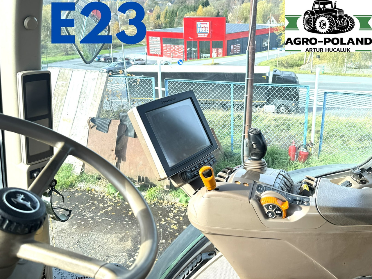 JOHN DEERE 8370 R - E23 - 2017 ROK - GPS - AUTOTRAC - Farm tractor: picture 2 JOHN DEERE 8370 R - E23 - 2017 ROK - GPS - AUTOTRAC - Farm tractor: picture 2