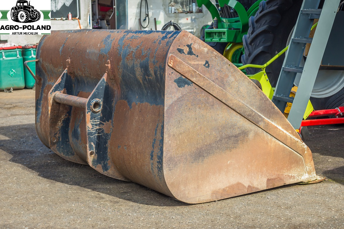 Telescopic handler MANITOU MLT 845-120 - 2013 ROK: picture 10 Telescopic handler MANITOU MLT 845-120 - 2013 ROK: picture 10