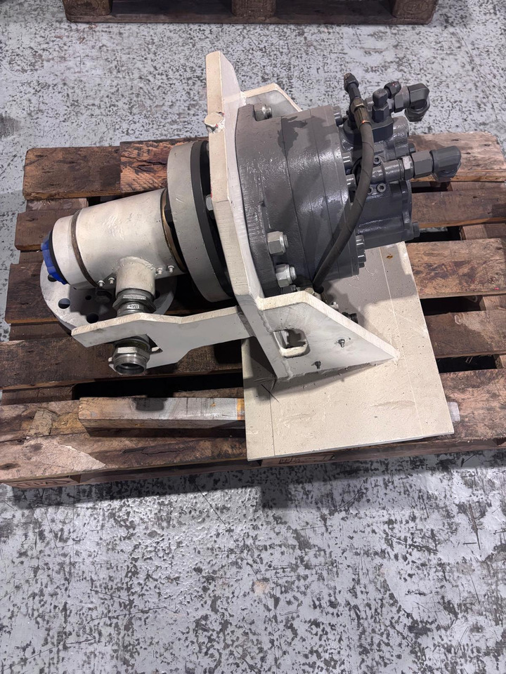 POCLAIN MS 11 - Hydraulic motor for Drilling rig: picture 1 POCLAIN MS 11 - Hydraulic motor for Drilling rig: picture 1