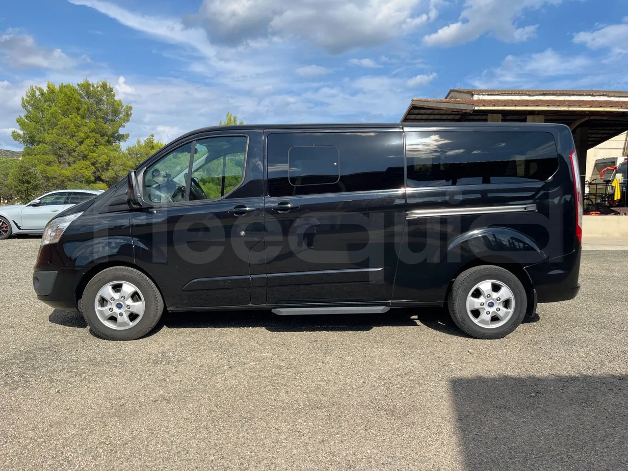 Passenger van Ford Tourneo Custom: picture 6 Passenger van Ford Tourneo Custom: picture 6