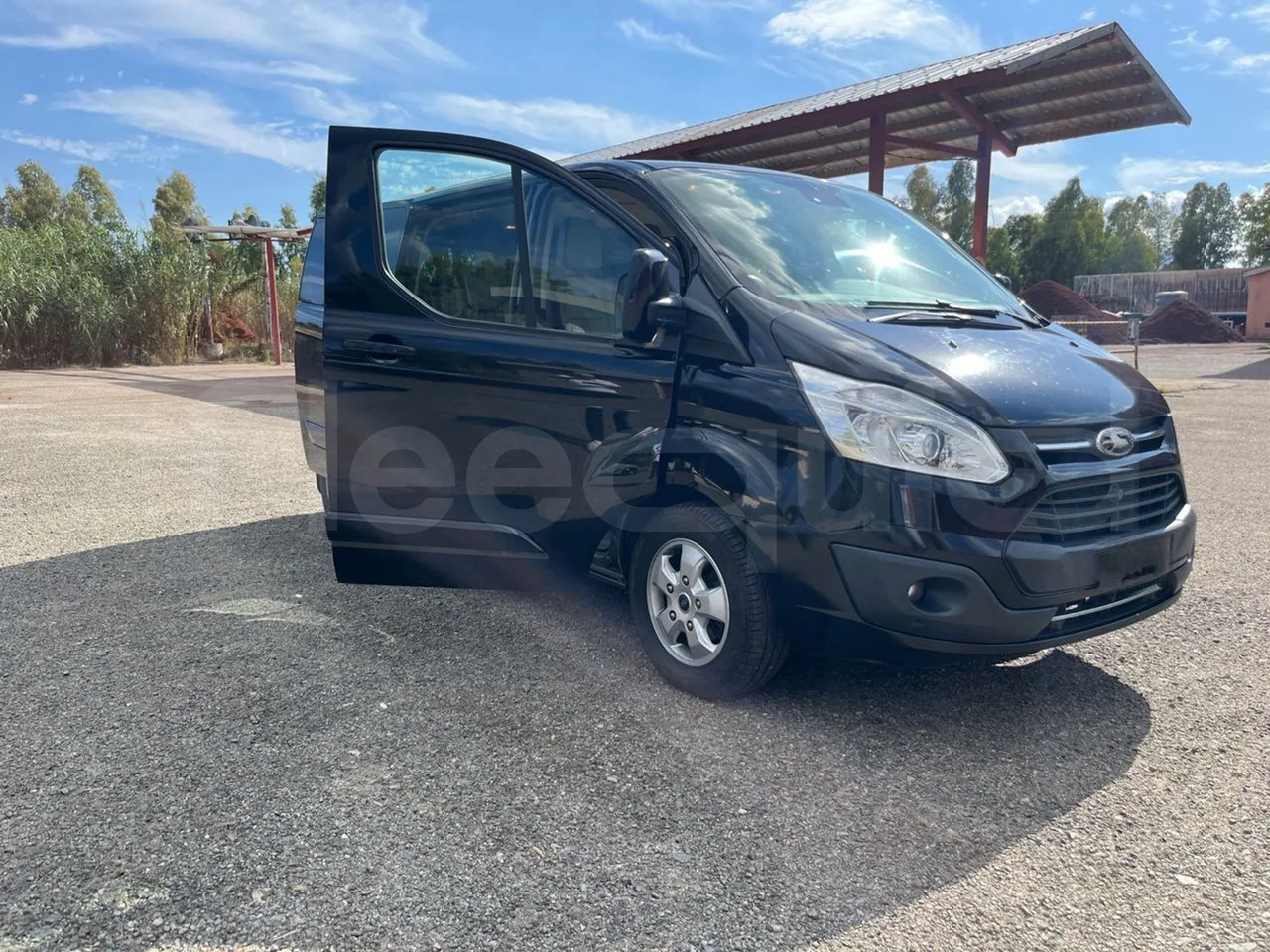 Passenger van Ford Tourneo Custom: picture 11 Passenger van Ford Tourneo Custom: picture 11