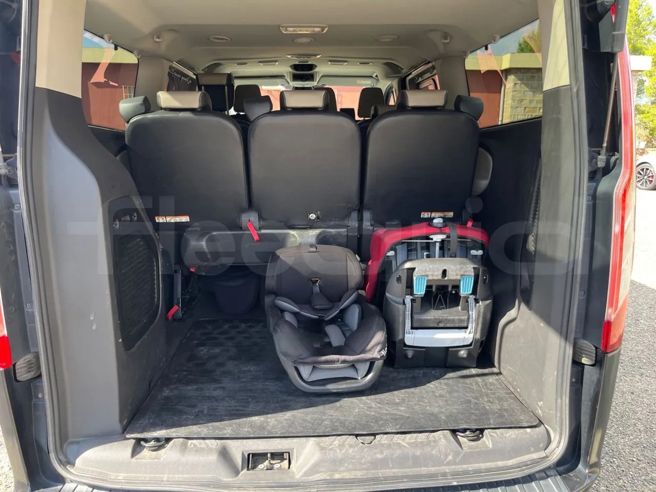 Passenger van Ford Tourneo Custom: picture 7 Passenger van Ford Tourneo Custom: picture 7