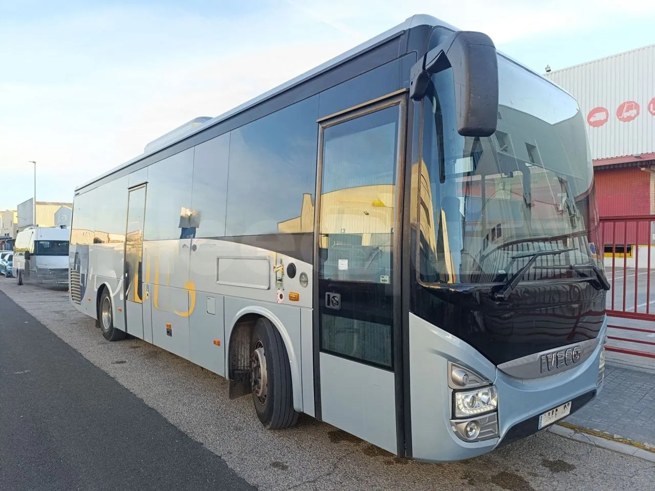 Iveco Crossway - Coach: picture 1 Iveco Crossway - Coach: picture 1