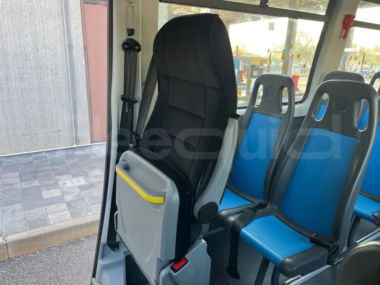 School bus Iveco Daily: picture 18 School bus Iveco Daily: picture 18
