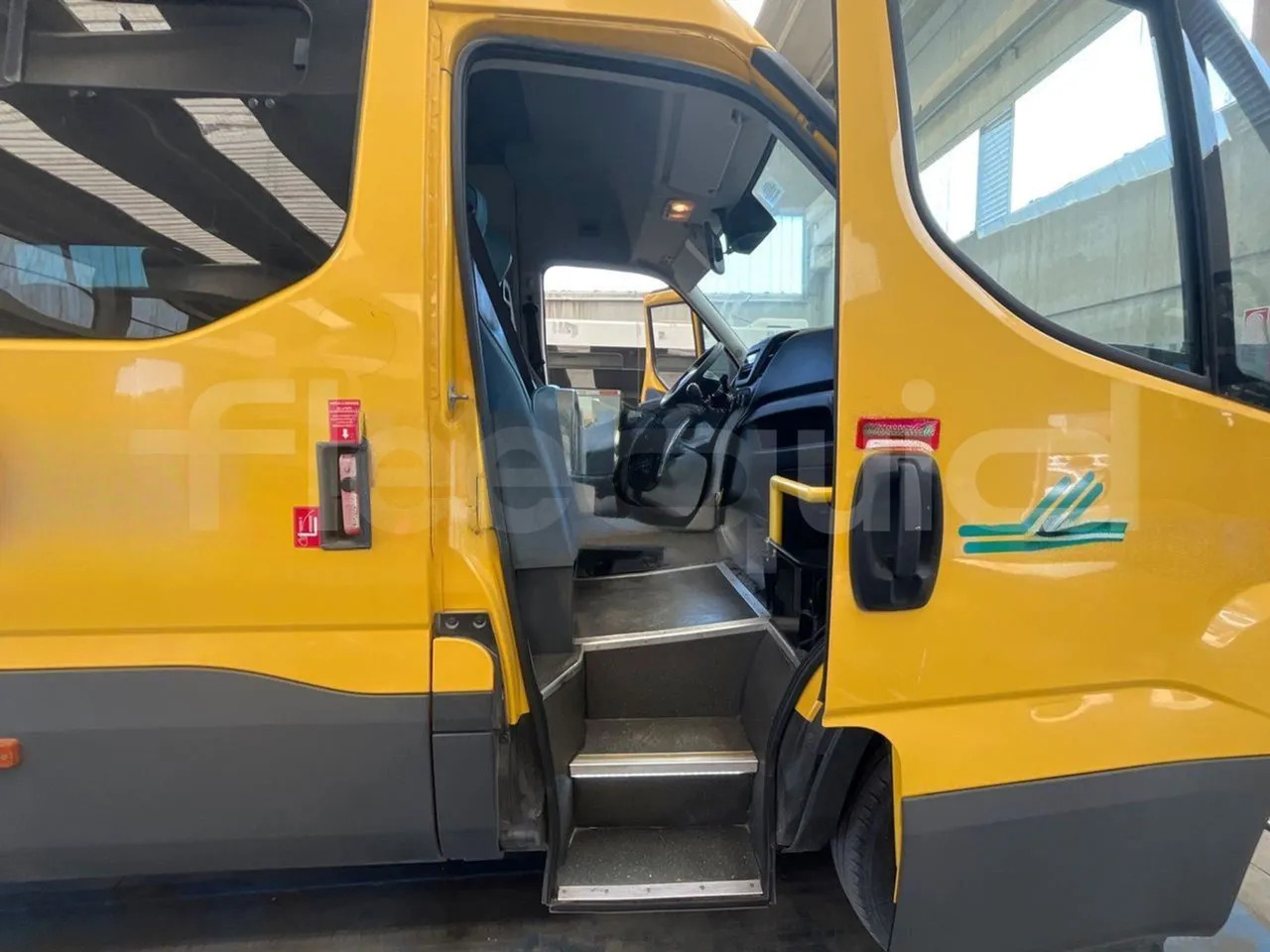 School bus Iveco Daily: picture 13