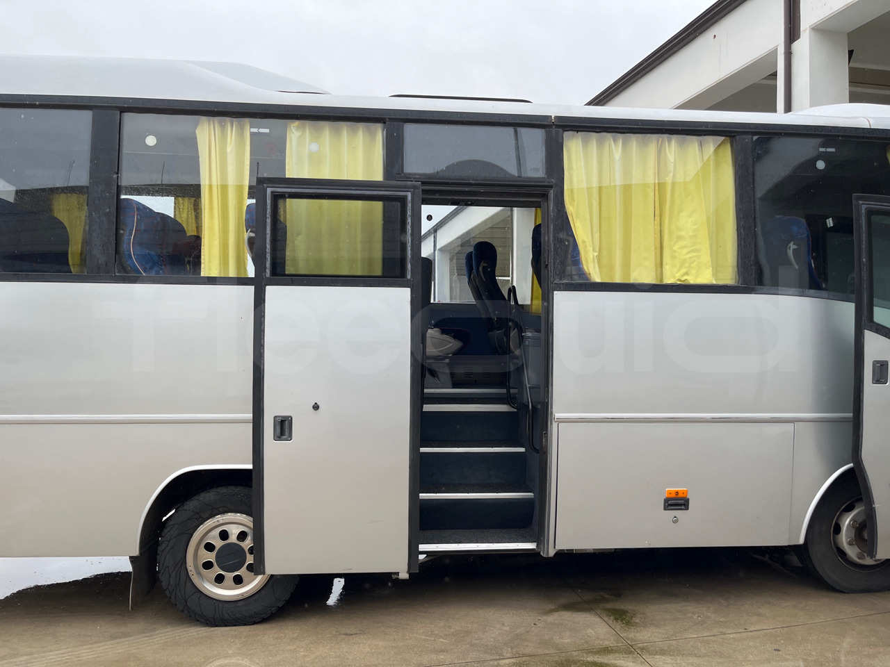 Coach Iveco Eurocargo: picture 16 Coach Iveco Eurocargo: picture 16