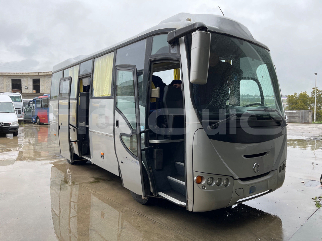 Coach Iveco Eurocargo: picture 12 Coach Iveco Eurocargo: picture 12