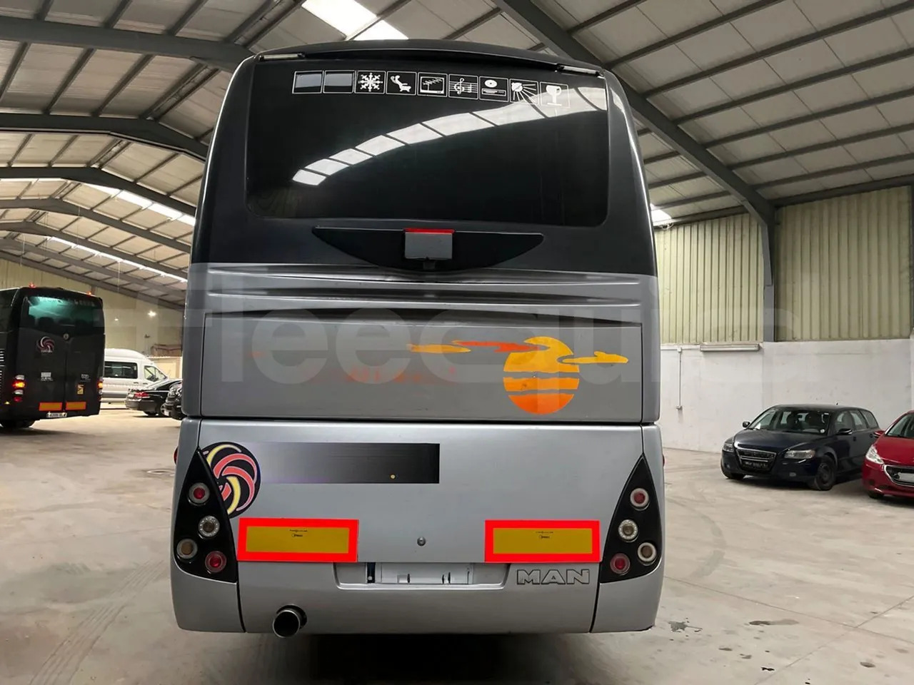 Man Ratio - Coach: picture 5 Man Ratio - Coach: picture 5